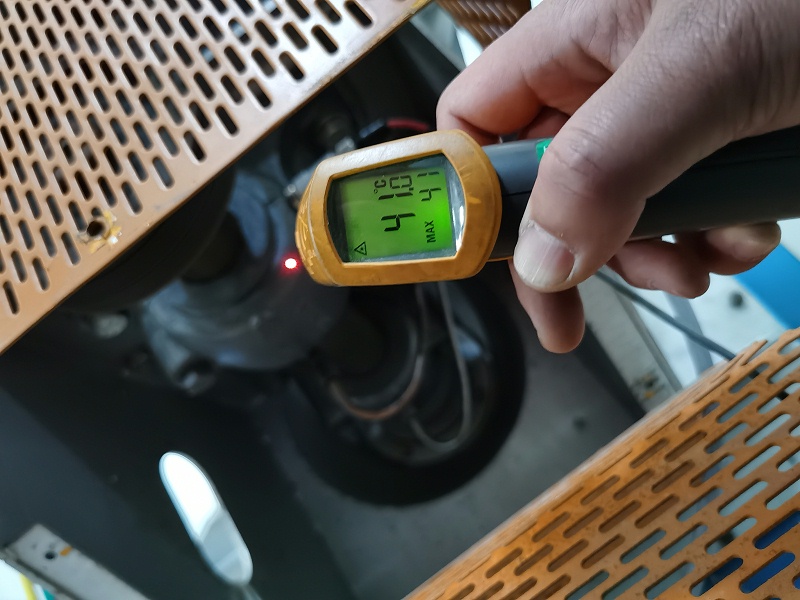 怎么讓不銹鋼風(fēng)機(jī)在長(zhǎng)期運(yùn)行中不跳機(jī)？